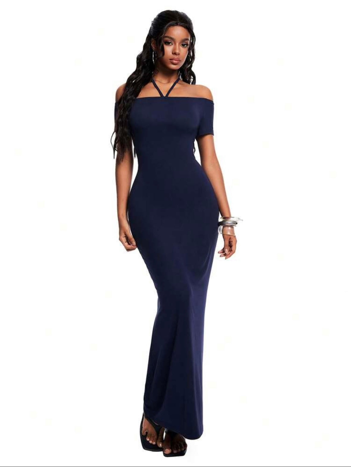 Robe longue bleu marine épaules dénudées