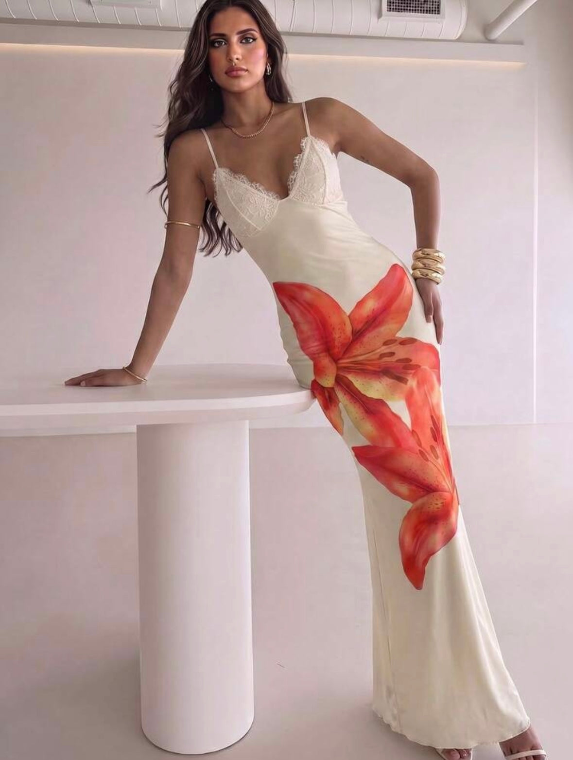 Robe longue dos nu imprimé fleur de lys